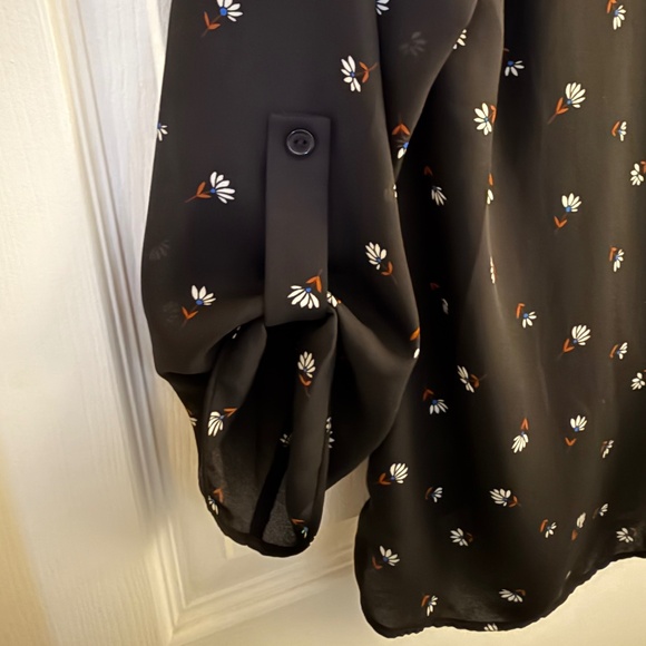 Black top by All in Favor, size Large - Picture 1 of 13